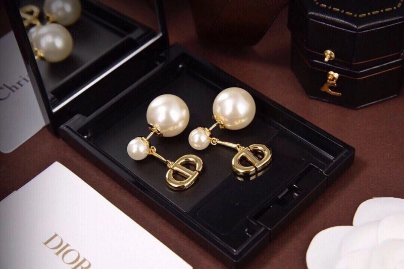 Cozy Christian Dxxr Earrings 295183