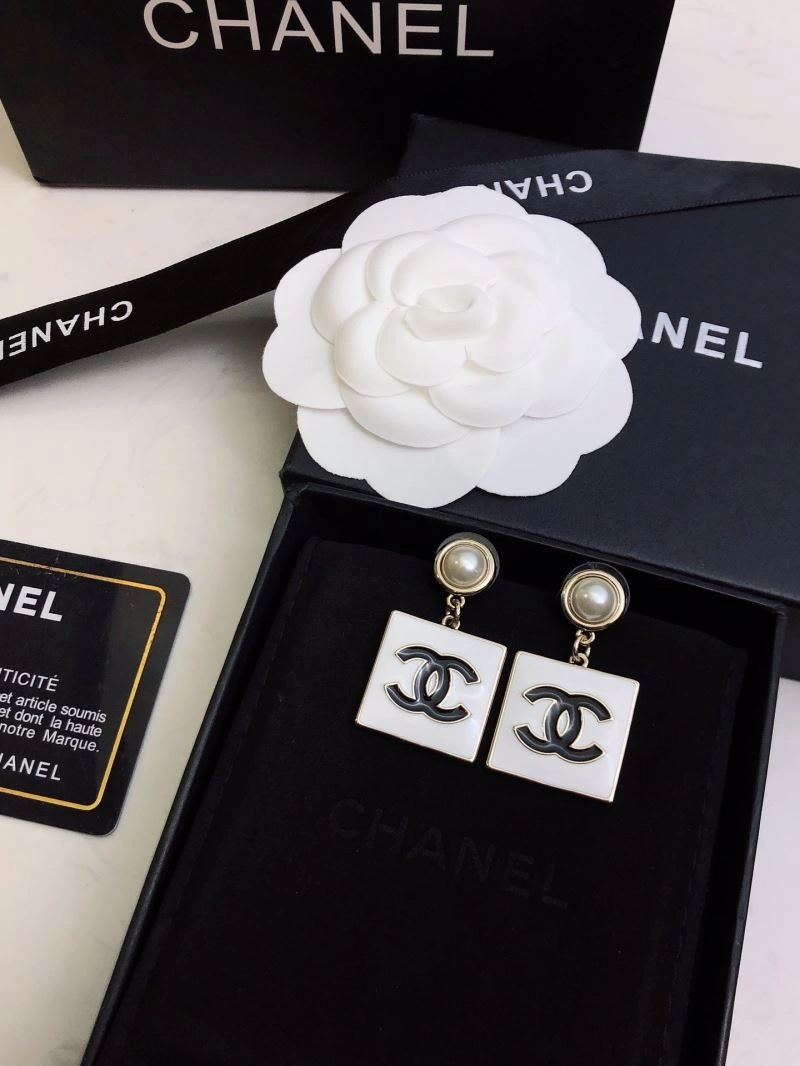 Unique Chxnxl Earrings 290887