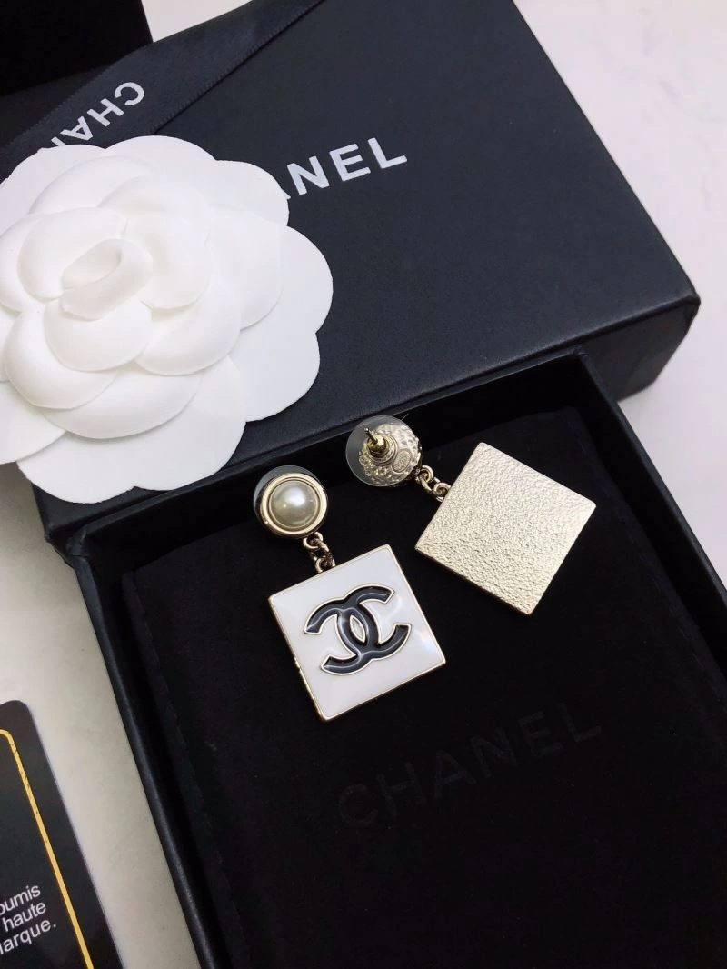 Unique Chxnxl Earrings 290887