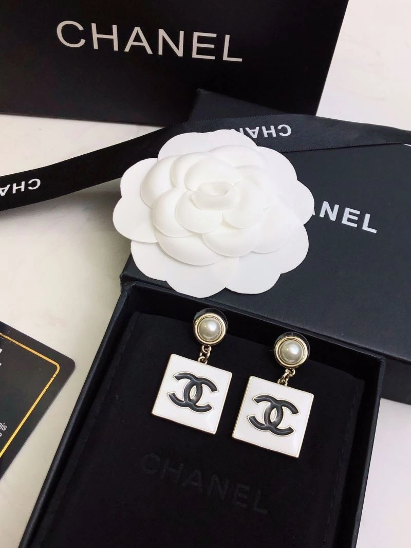 Unique Chxnxl Earrings 290887