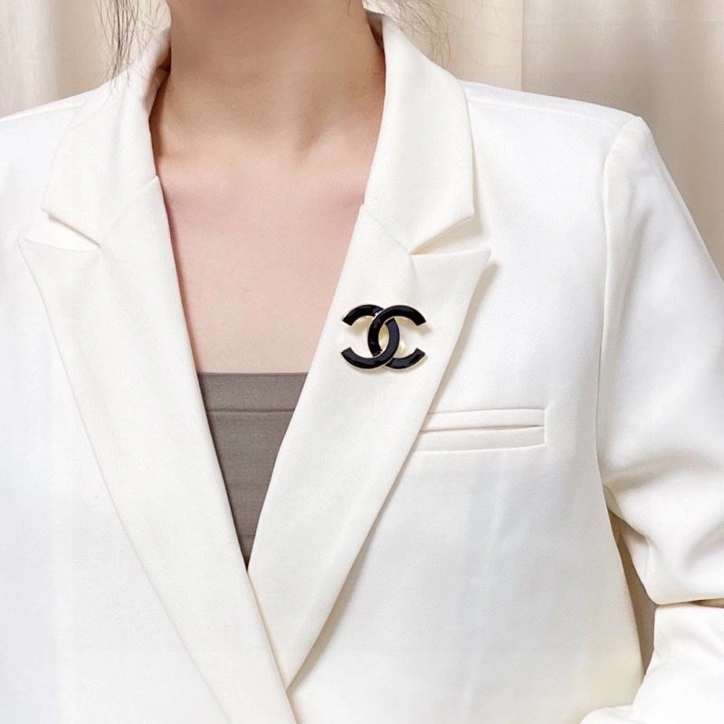 Popular Chxnxl Brooches 284075