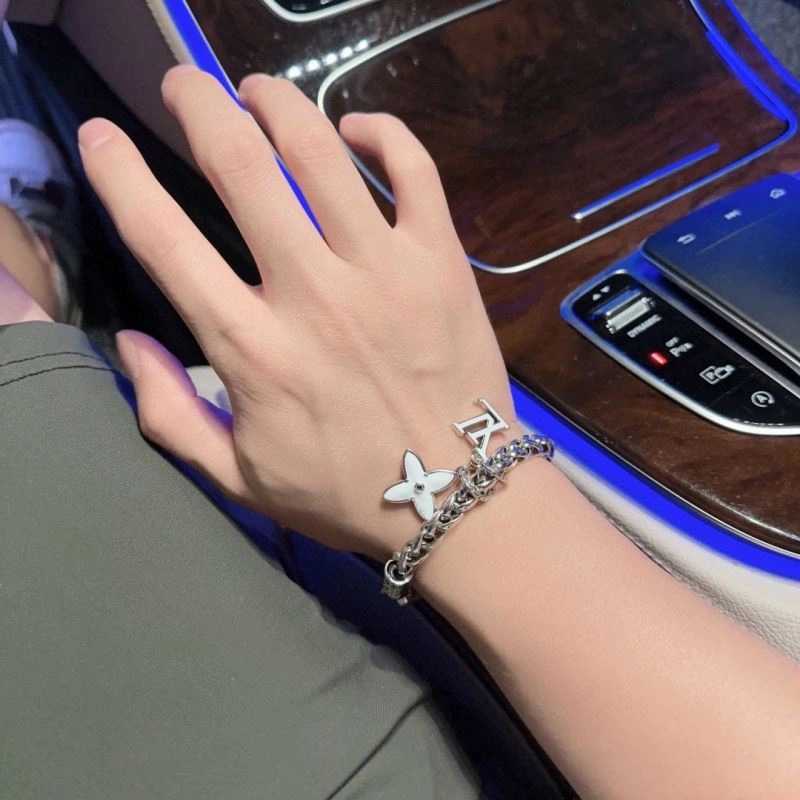 Efficient LX Bracelets 311742
