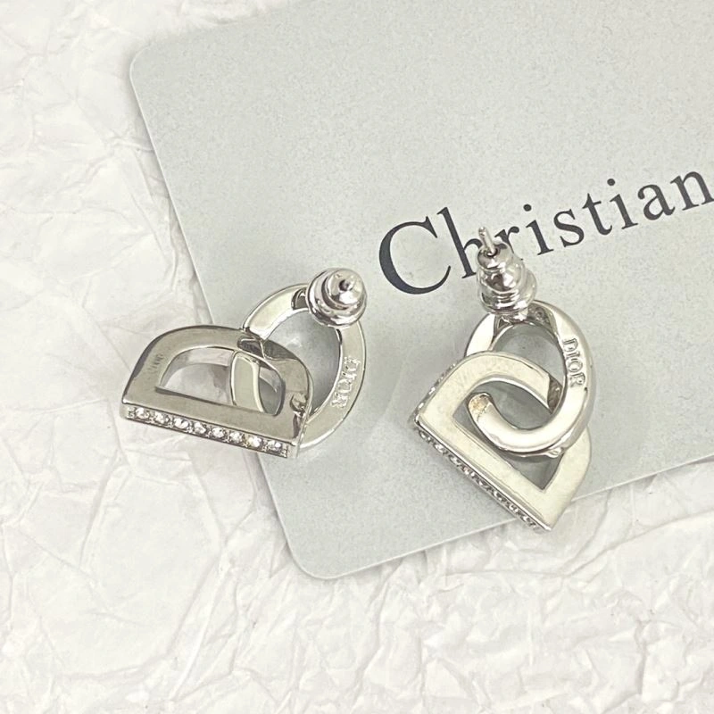Christian Dxxr Earrings Fashionable 295176