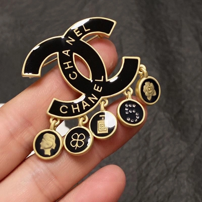 Chxnxl Brooches AllSeason 284077