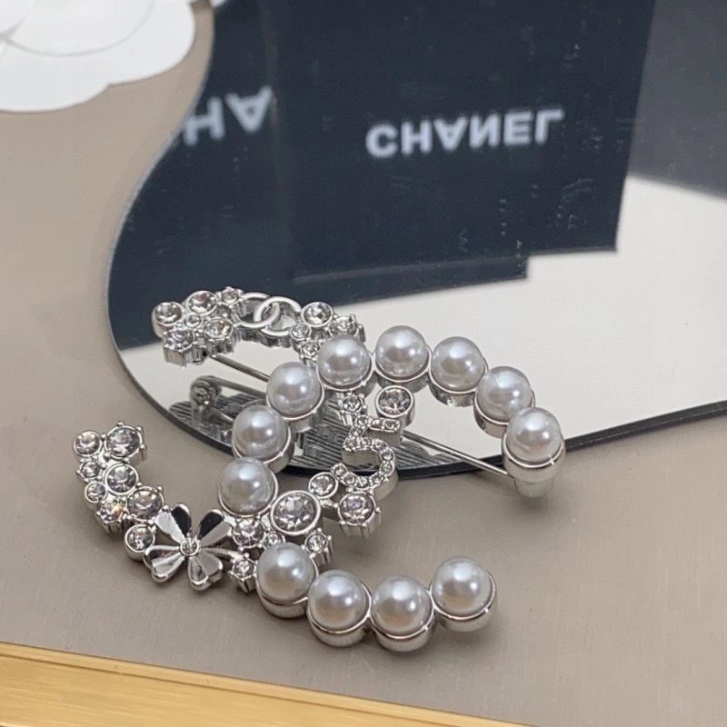 UrbanStyle Chxnxl Brooches 292215