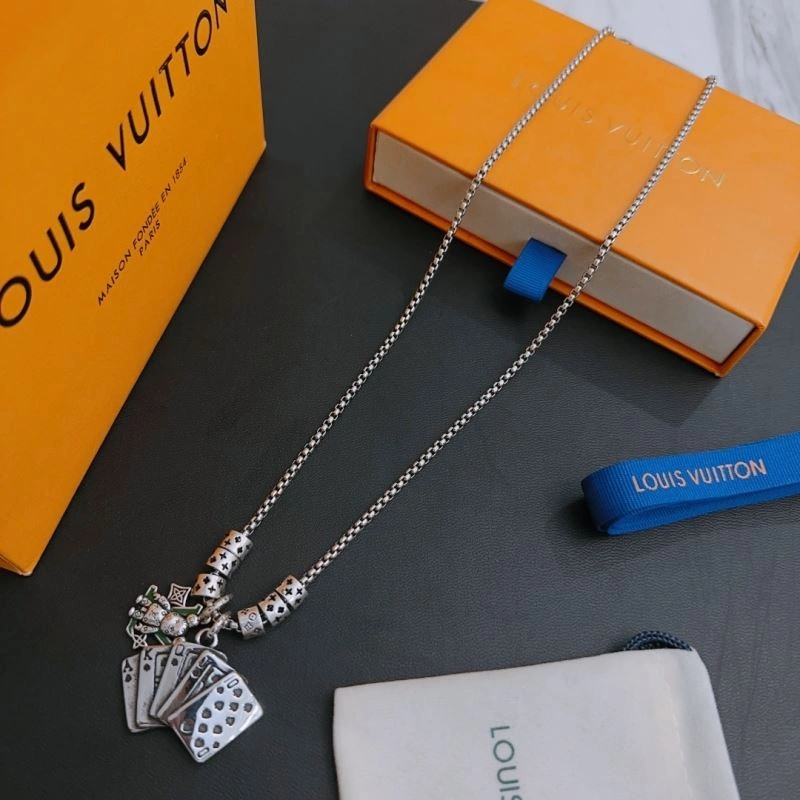 Fashionable LX Necklaces 311305