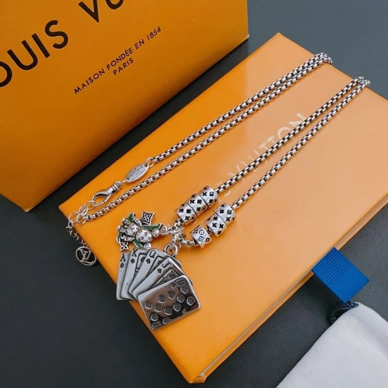 Fashionable LX Necklaces 311305