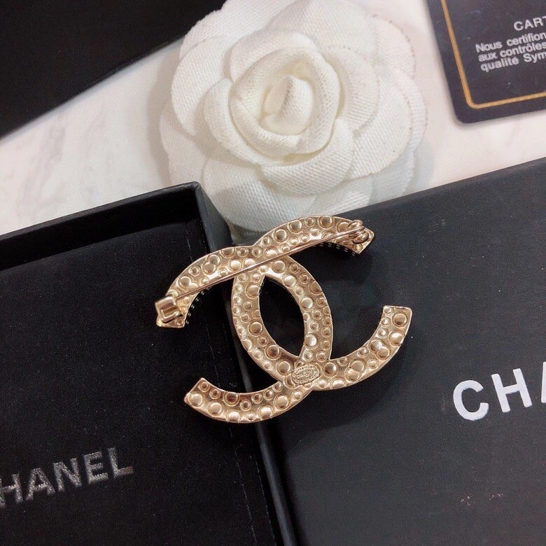 Modern Chxnxl Brooches 292208
