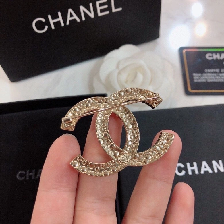 Modern Chxnxl Brooches 292208