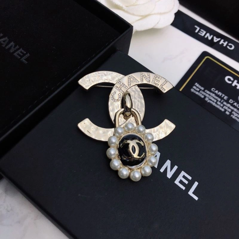 Bright Chxnxl Brooches 292202