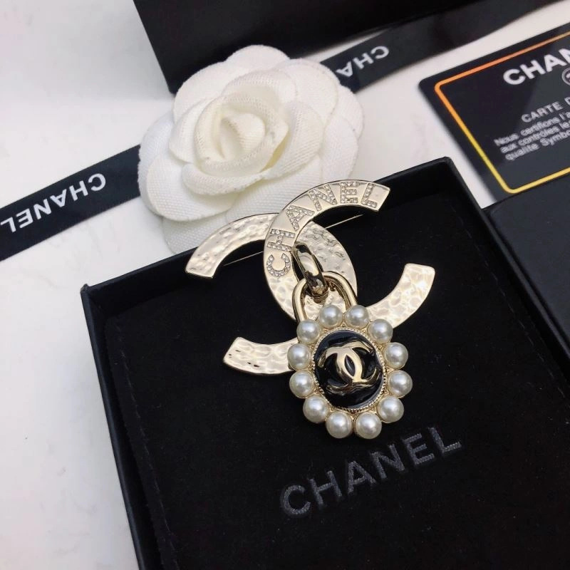 Bright Chxnxl Brooches 292202