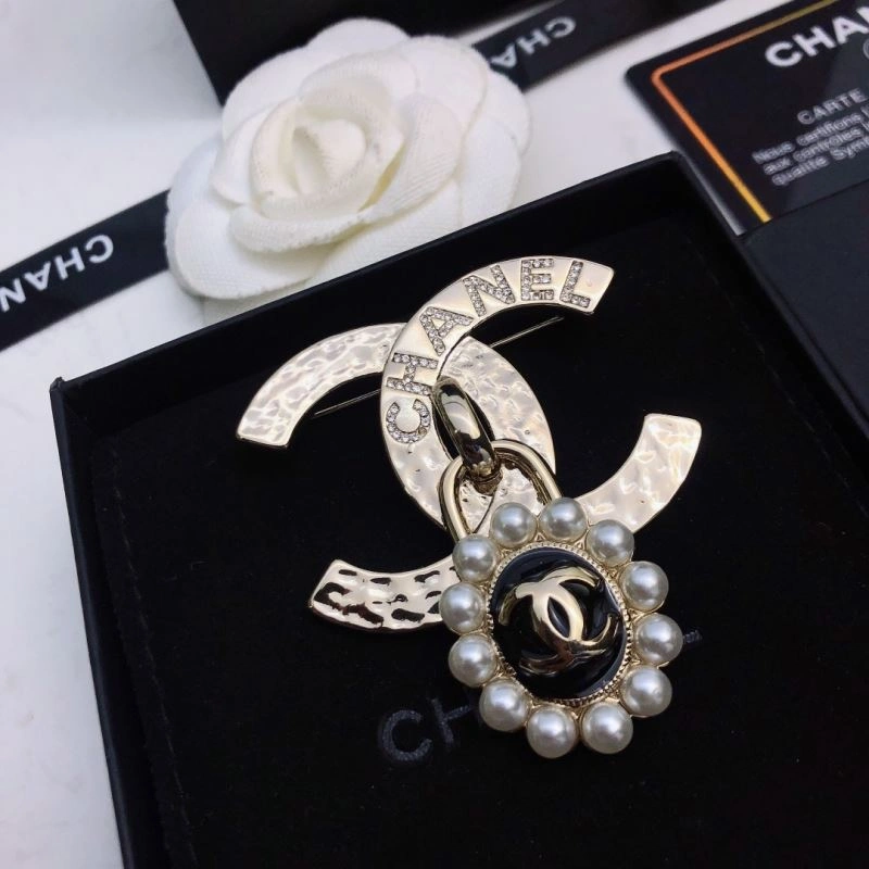 Bright Chxnxl Brooches 292202