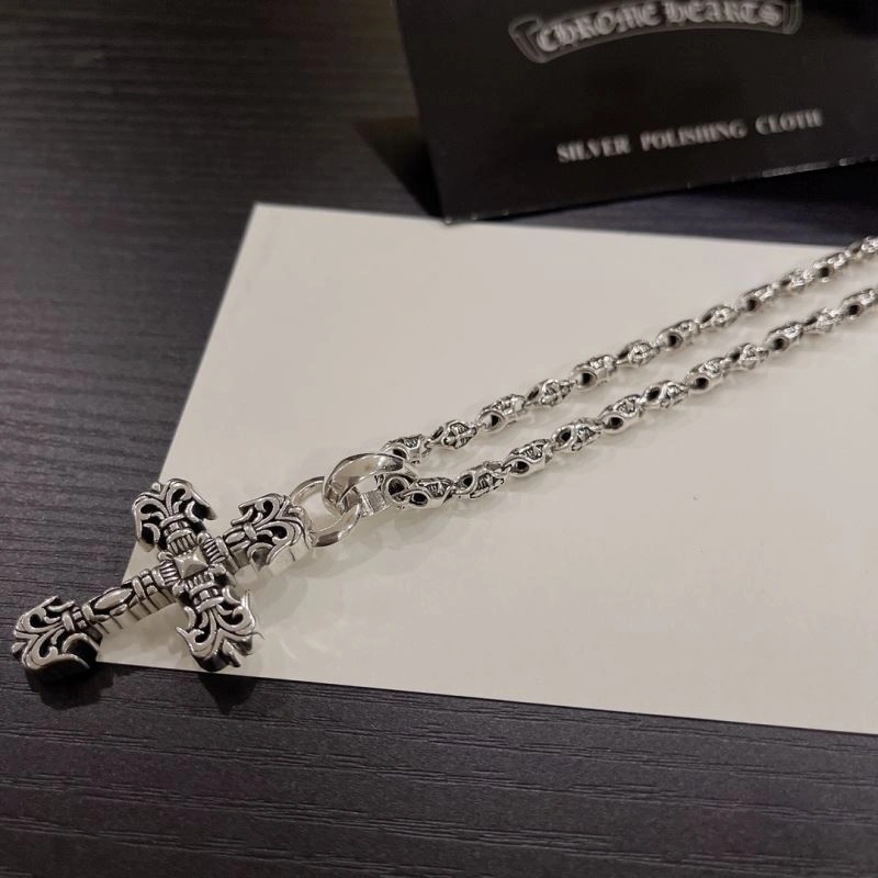 Classic Chrxmx Hxxrts Necklaces 300445