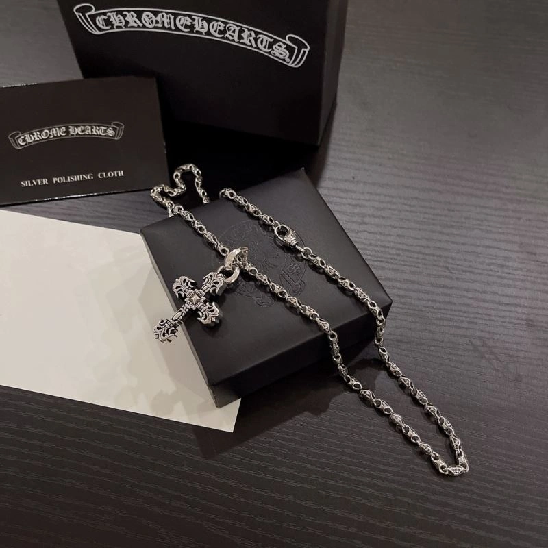 Classic Chrxmx Hxxrts Necklaces 300445