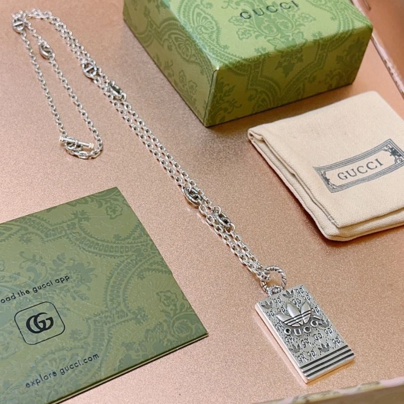 Gxccx Necklaces Elegant 305995