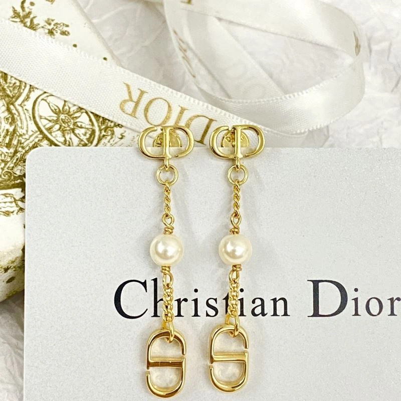 Christian Dxxr Earrings Minimalist 295177
