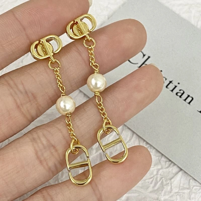 Christian Dxxr Earrings Minimalist 295177