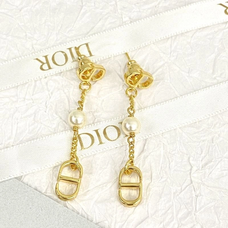 Christian Dxxr Earrings Minimalist 295177