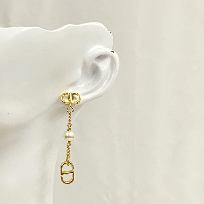 Christian Dxxr Earrings Minimalist 295177