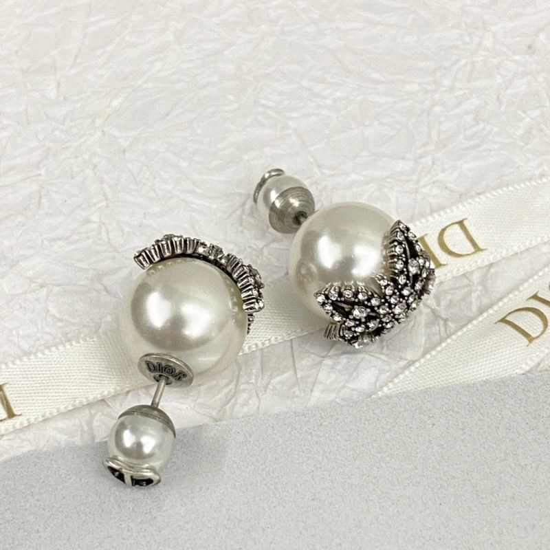 Christian Dxxr Earrings Reliable 295171