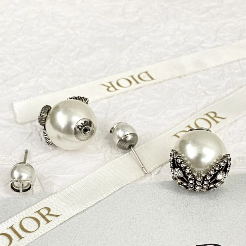Christian Dxxr Earrings Reliable 295171