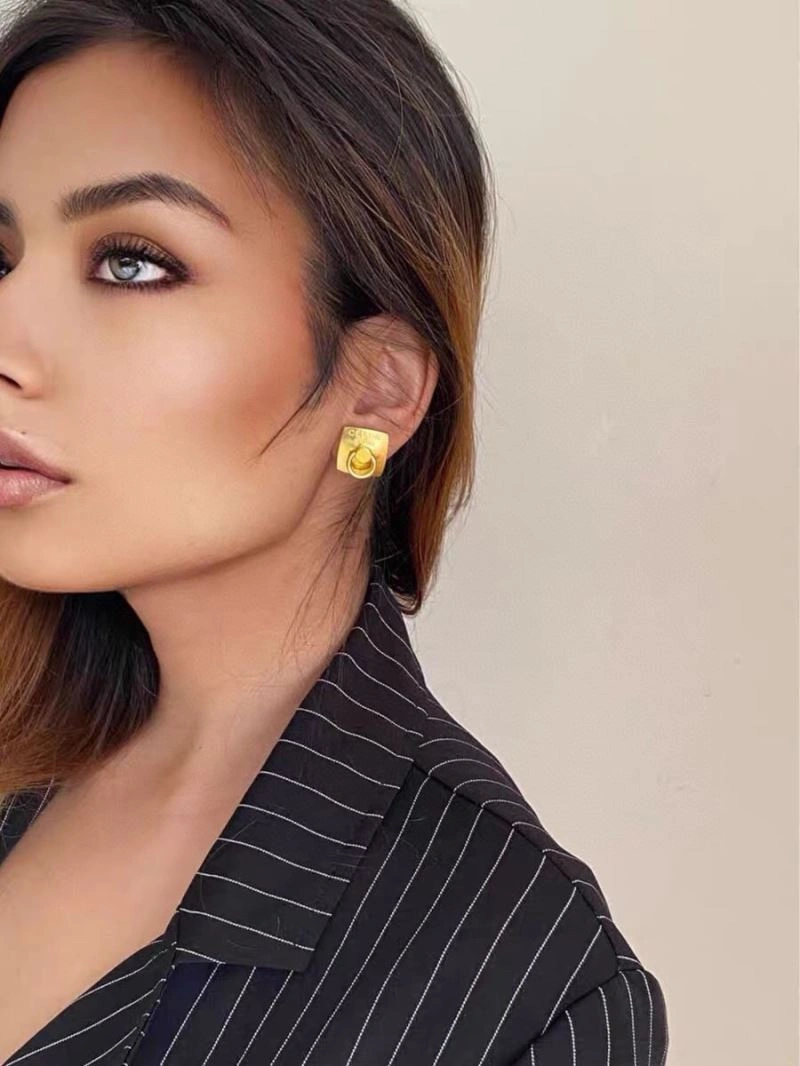 Sophisticated Cxlxne Earrings 283815