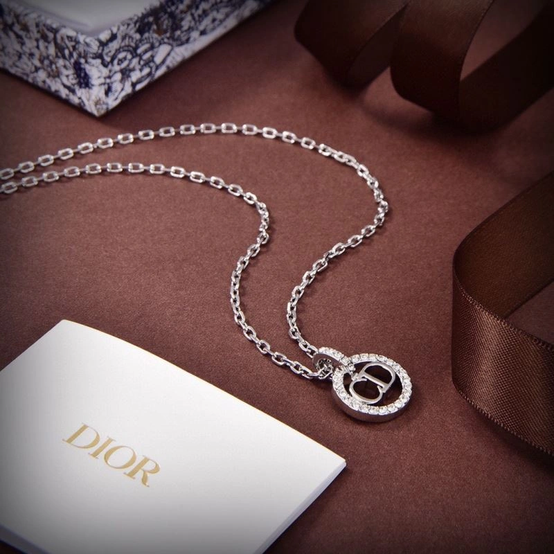 Christian Dxxr Necklaces Resilient 295051