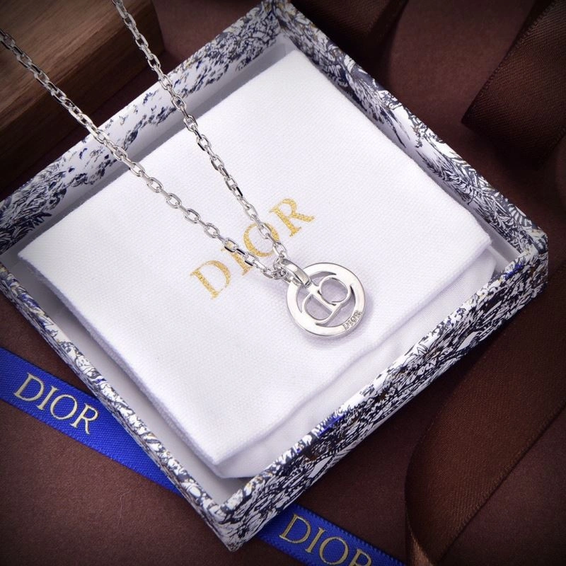 Christian Dxxr Necklaces Resilient 295051