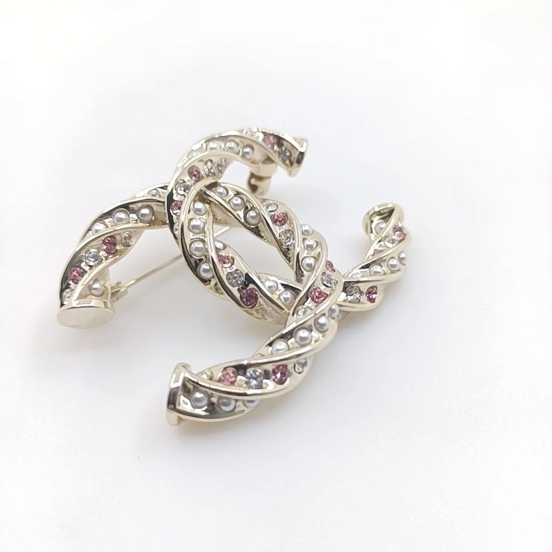 HighQuality Chxnxl Brooches 292189