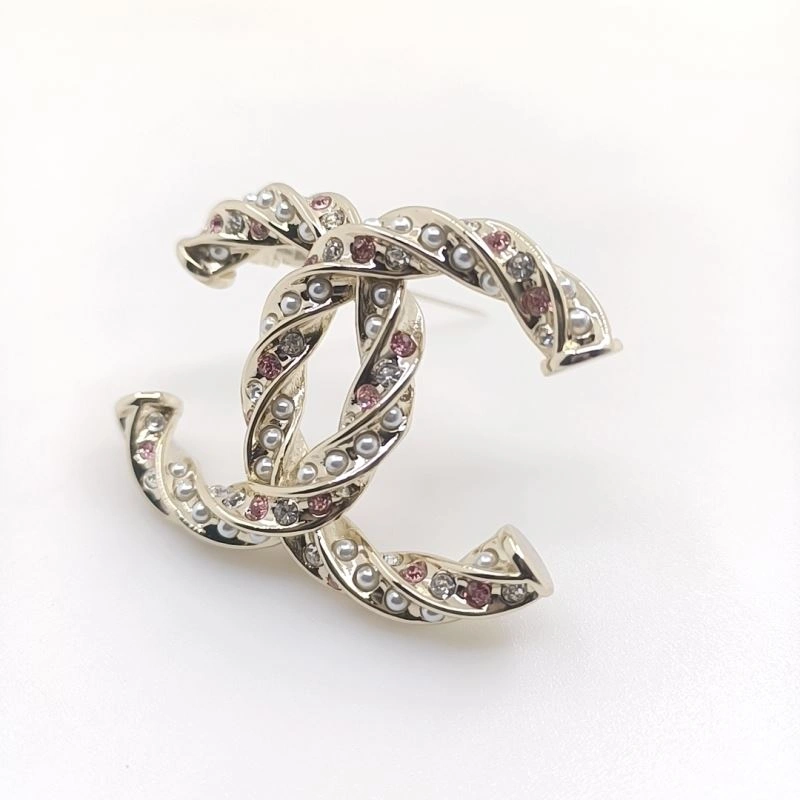 HighQuality Chxnxl Brooches 292189