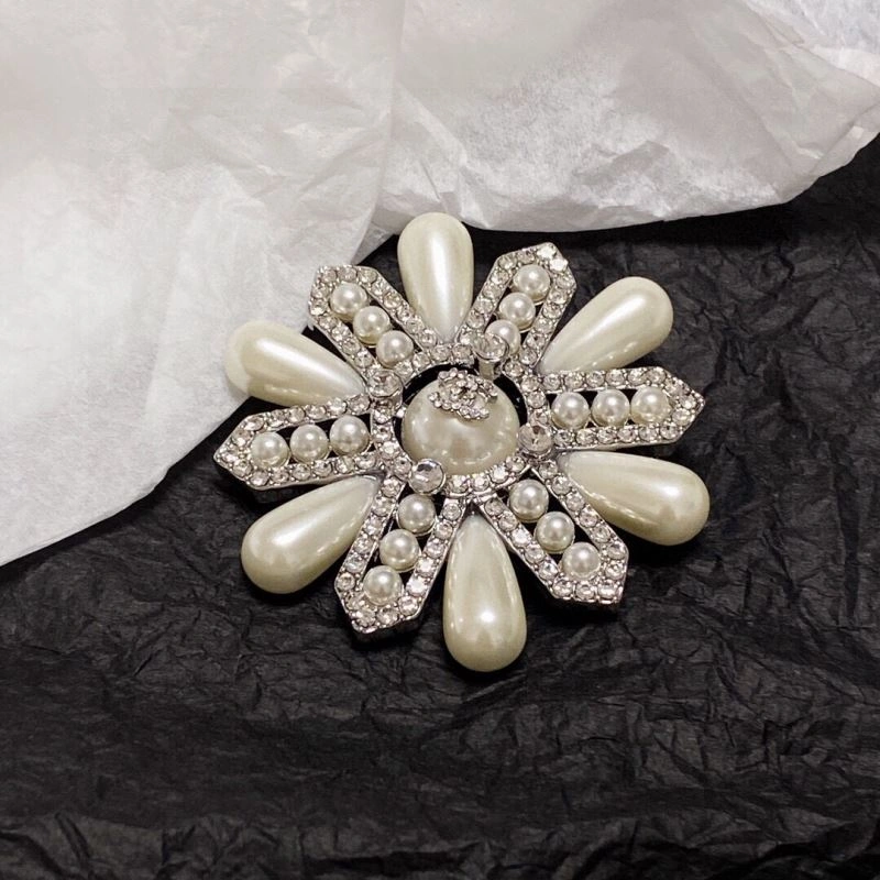 Chxnxl Brooches Timeless 292200