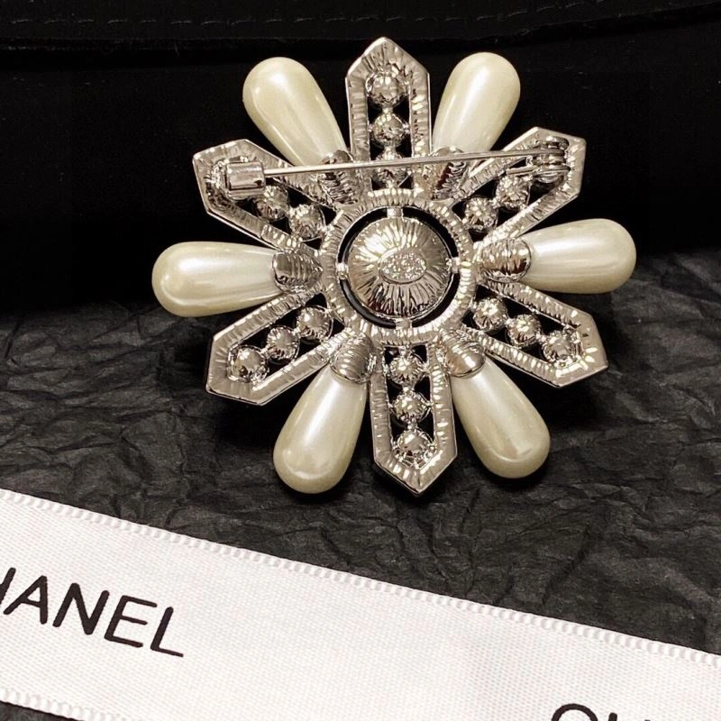 Chxnxl Brooches Timeless 292200