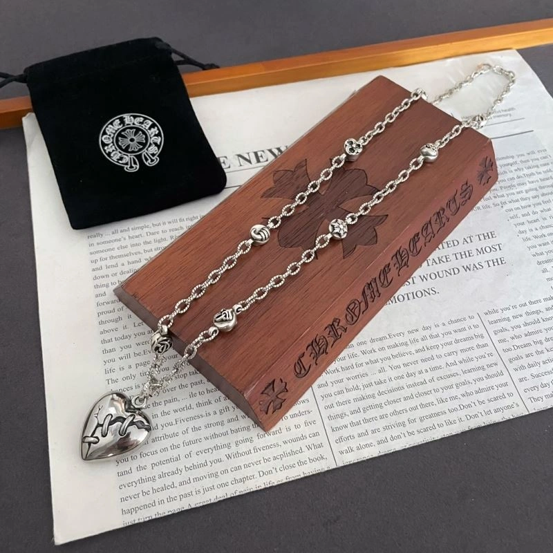 Cozy Chrxmx Hxxrts Necklaces 300431