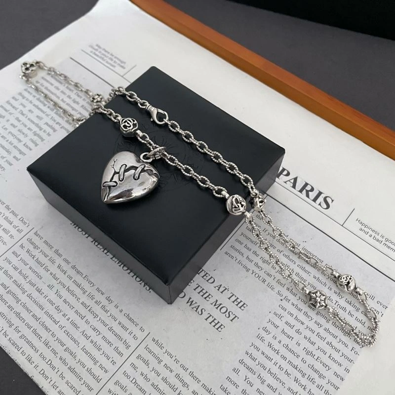 Cozy Chrxmx Hxxrts Necklaces 300431