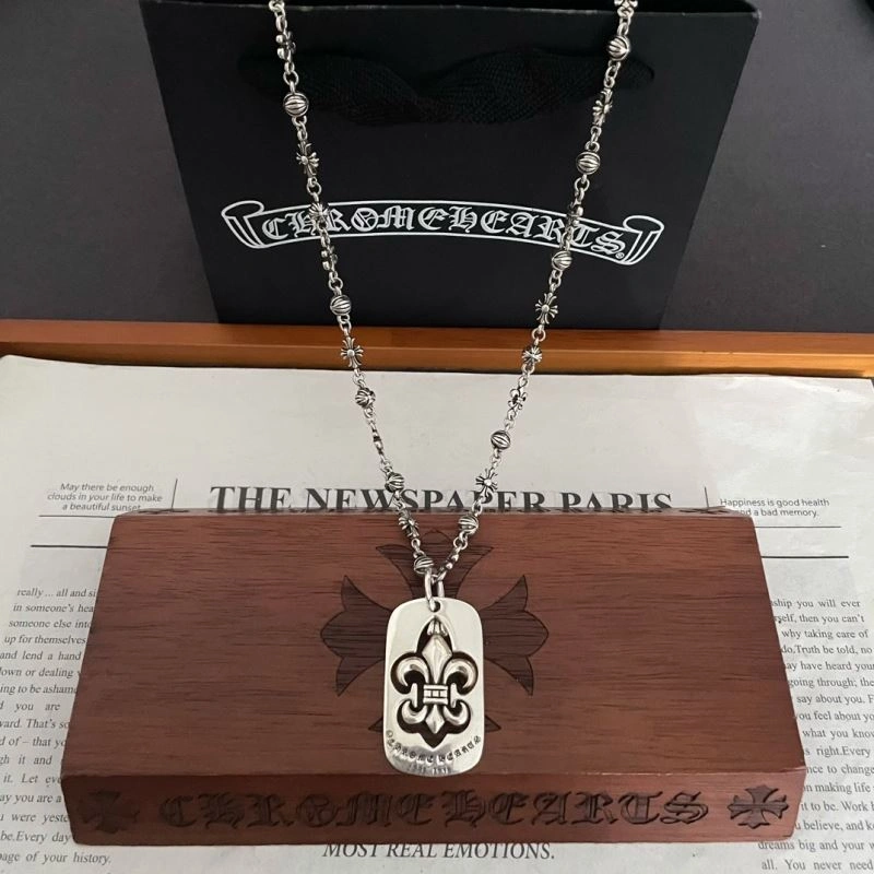 Trendy Chrxmx Hxxrts Necklaces 300410