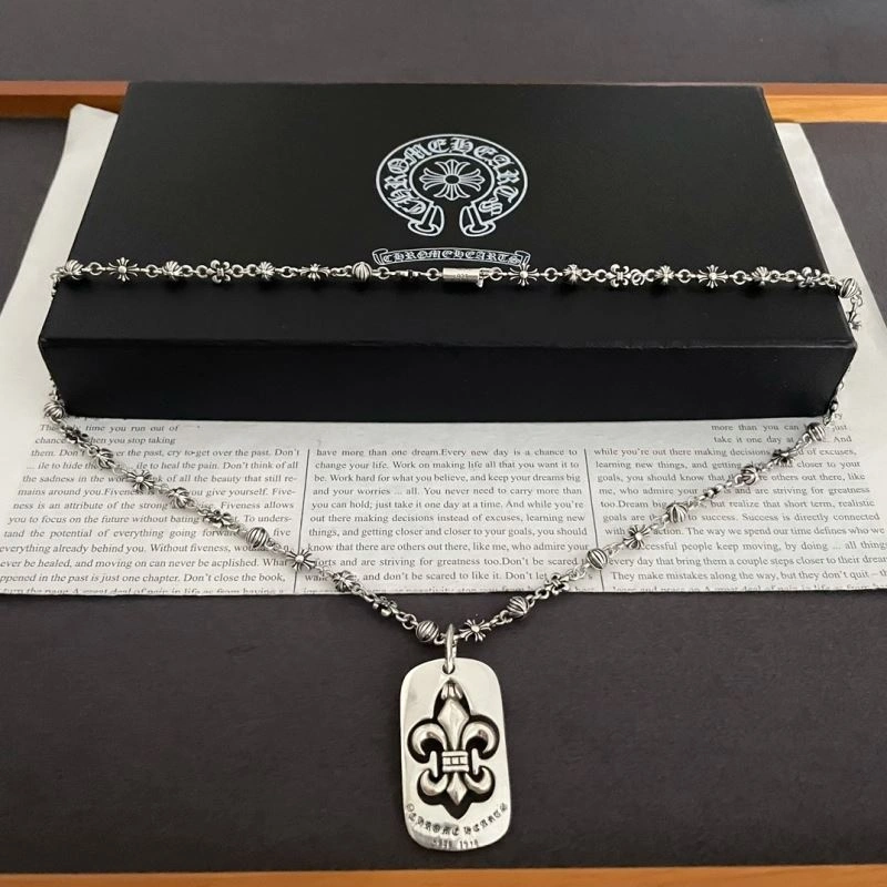 Trendy Chrxmx Hxxrts Necklaces 300410