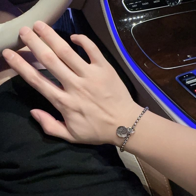Fashionable LX Bracelets 311741