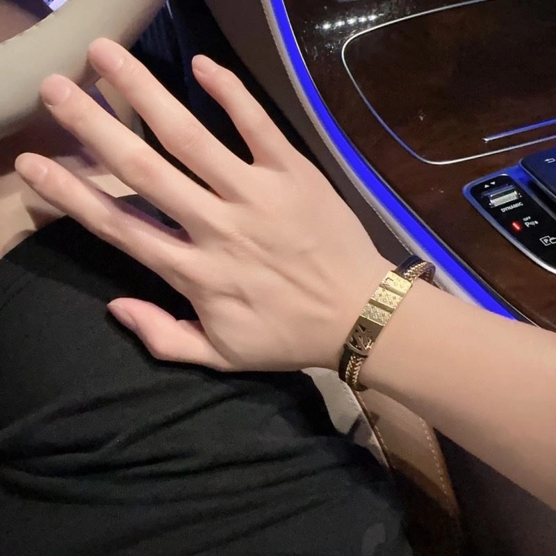 Classic LX Bracelets 311727