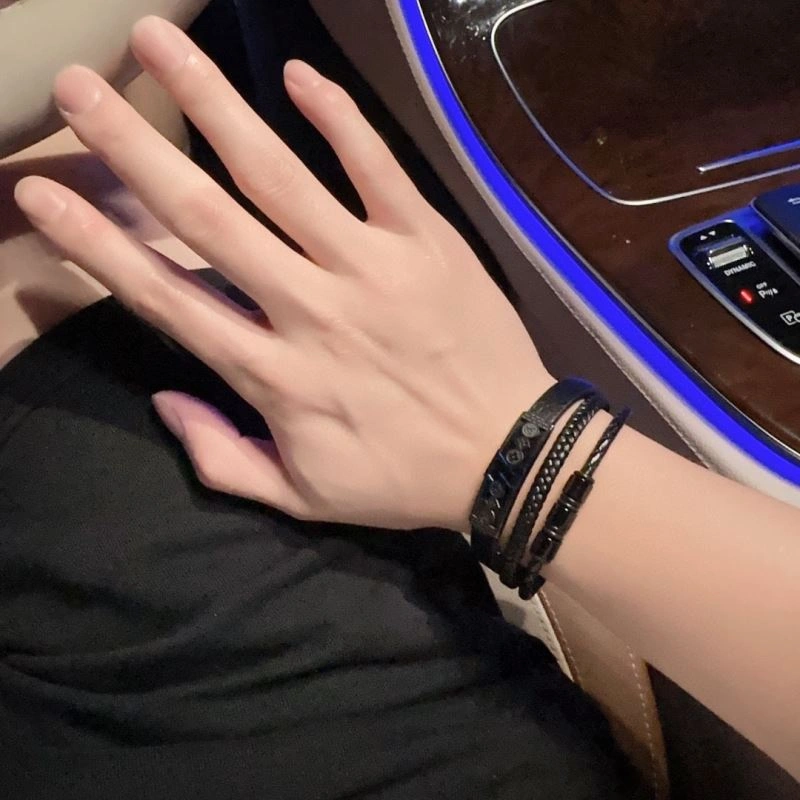 Breathable LX Bracelets 311748