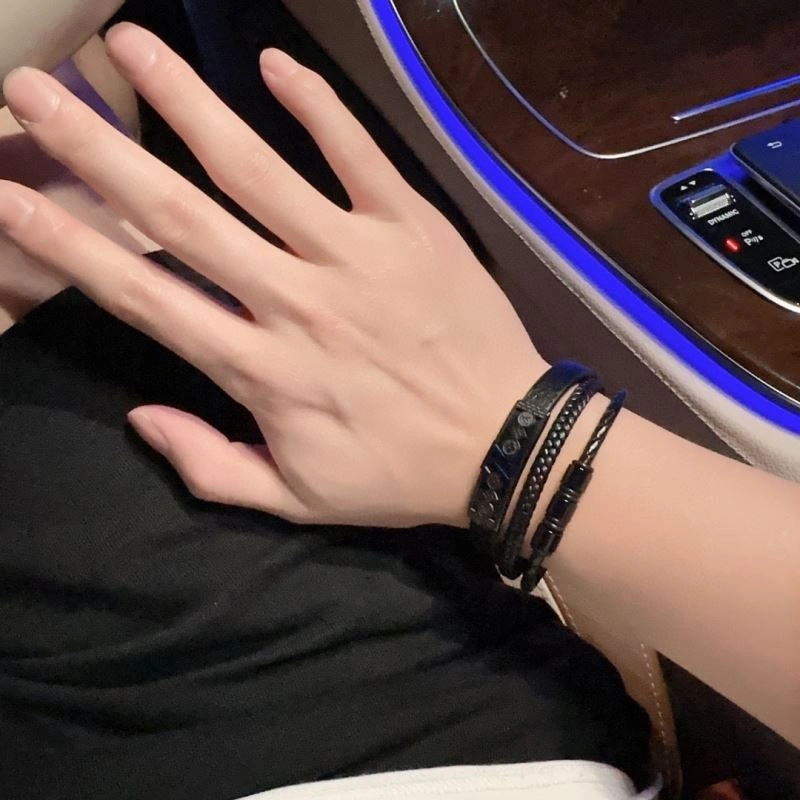 Breathable LX Bracelets 311748
