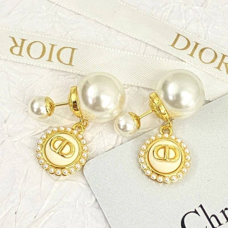 Classic Christian Dxxr Earrings 295166