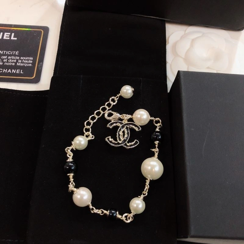 Bold Chxnxl Bracelets 293050