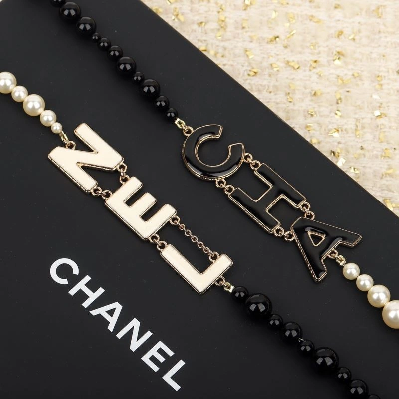 Breathable Chxnxl Brooches 292192