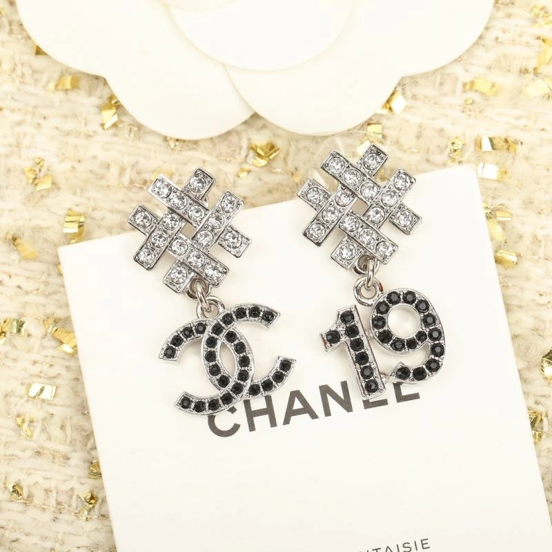 DailyWear Chxnxl Earrings 290852