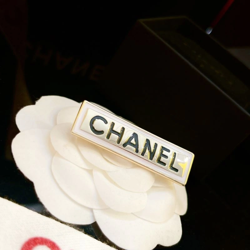 Efficient Chxnxl Brooches 292172