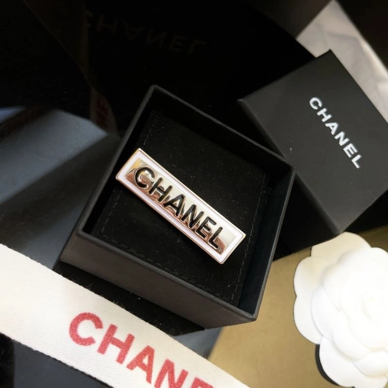 Efficient Chxnxl Brooches 292172