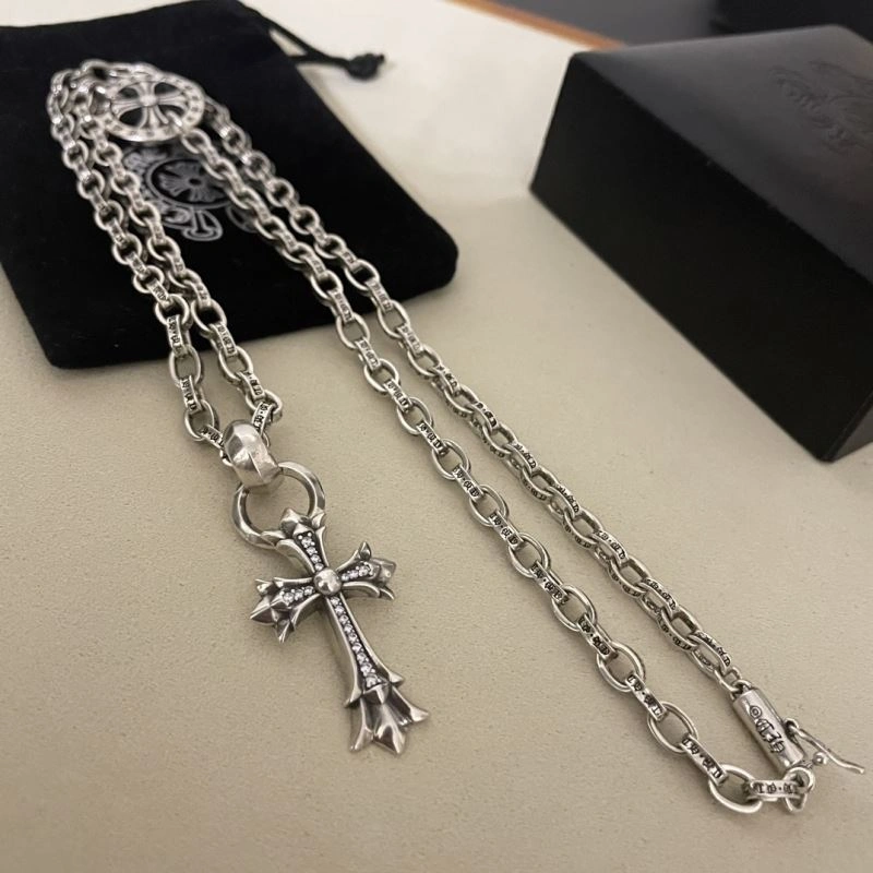 Unique Chrxmx Hxxrts Necklaces 300425