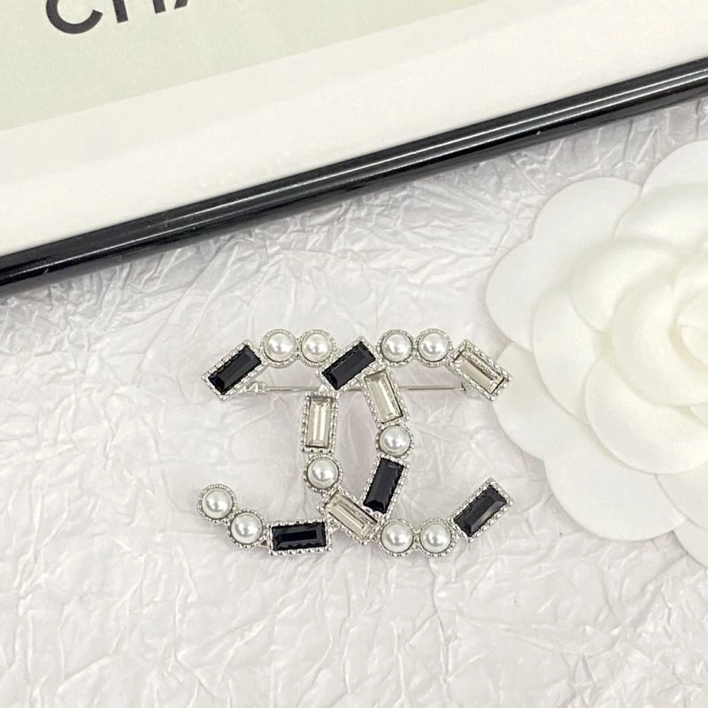 Chxnxl Brooches Cozy 292171