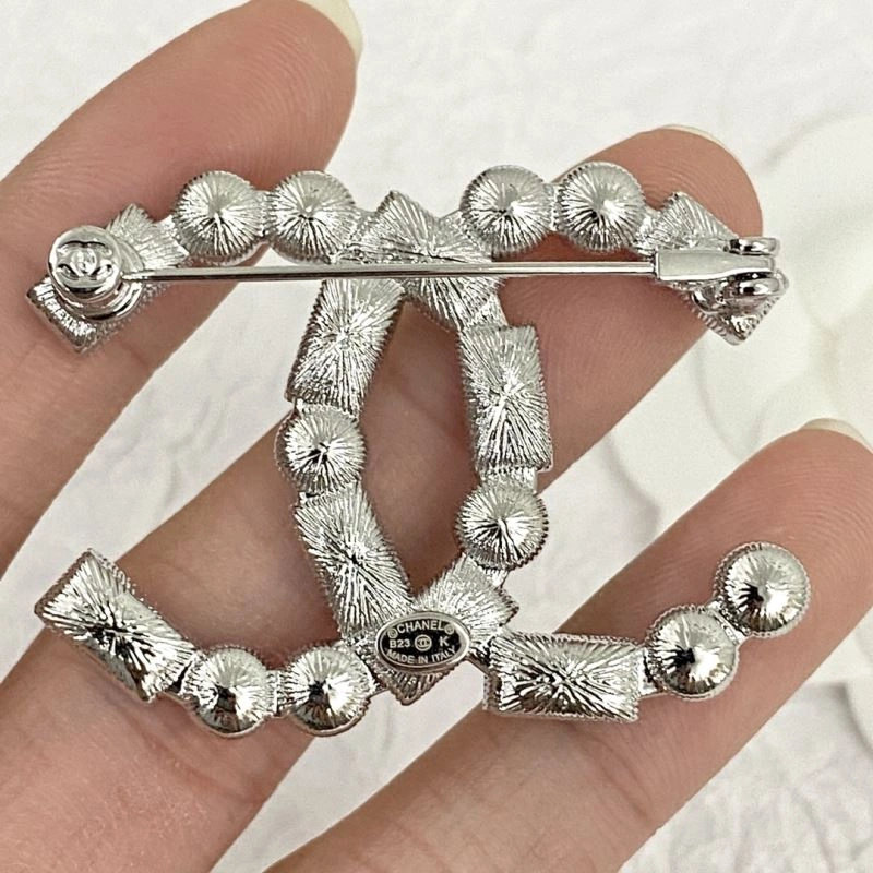 Chxnxl Brooches Cozy 292171
