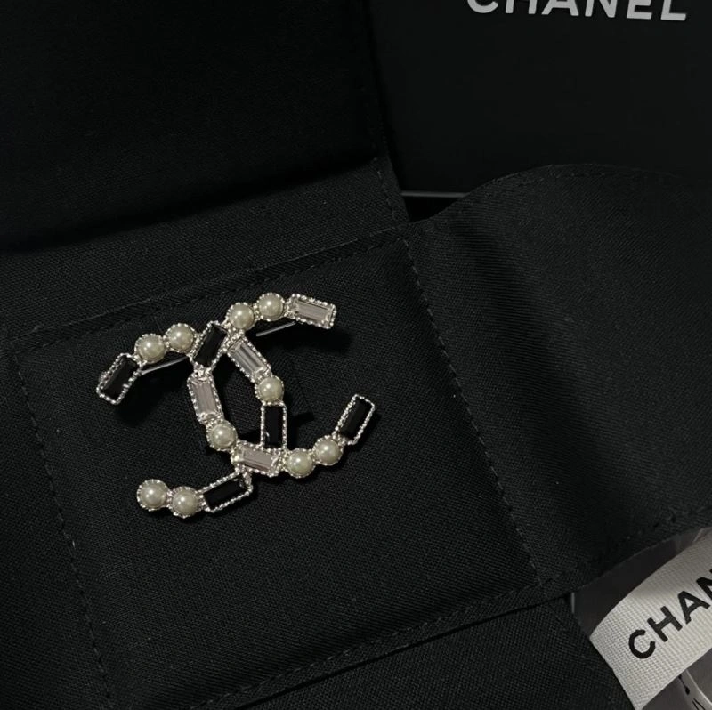 Chxnxl Brooches Cozy 292171